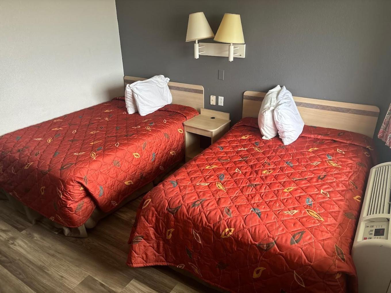 Regency Inn Tulsa Oakhurst Esterno foto