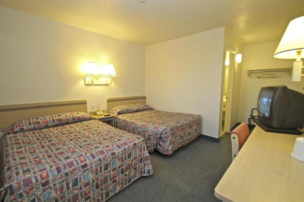 Regency Inn Tulsa Oakhurst Camera foto